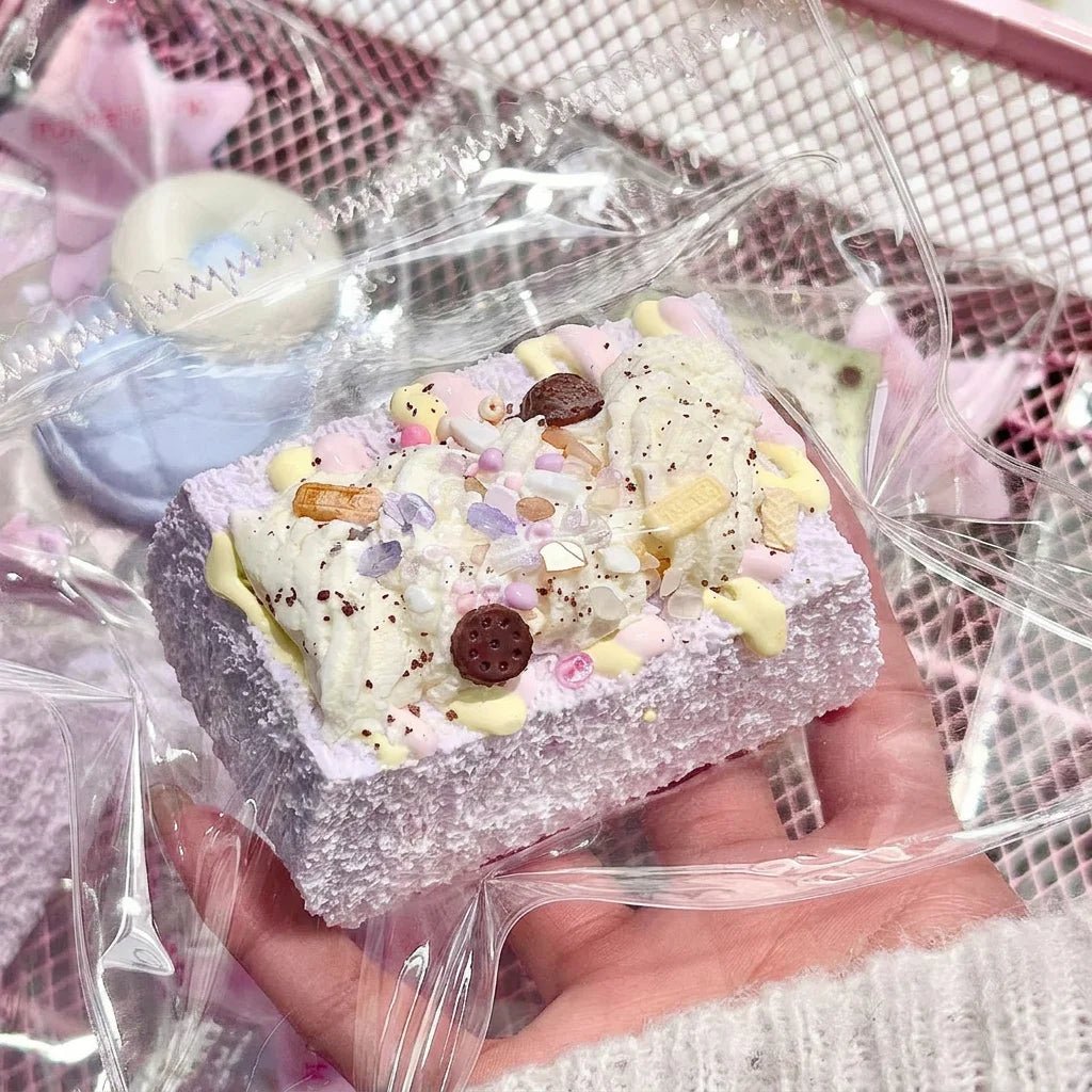 Creamy Kawaii Cake Squishy - Squishie Bites