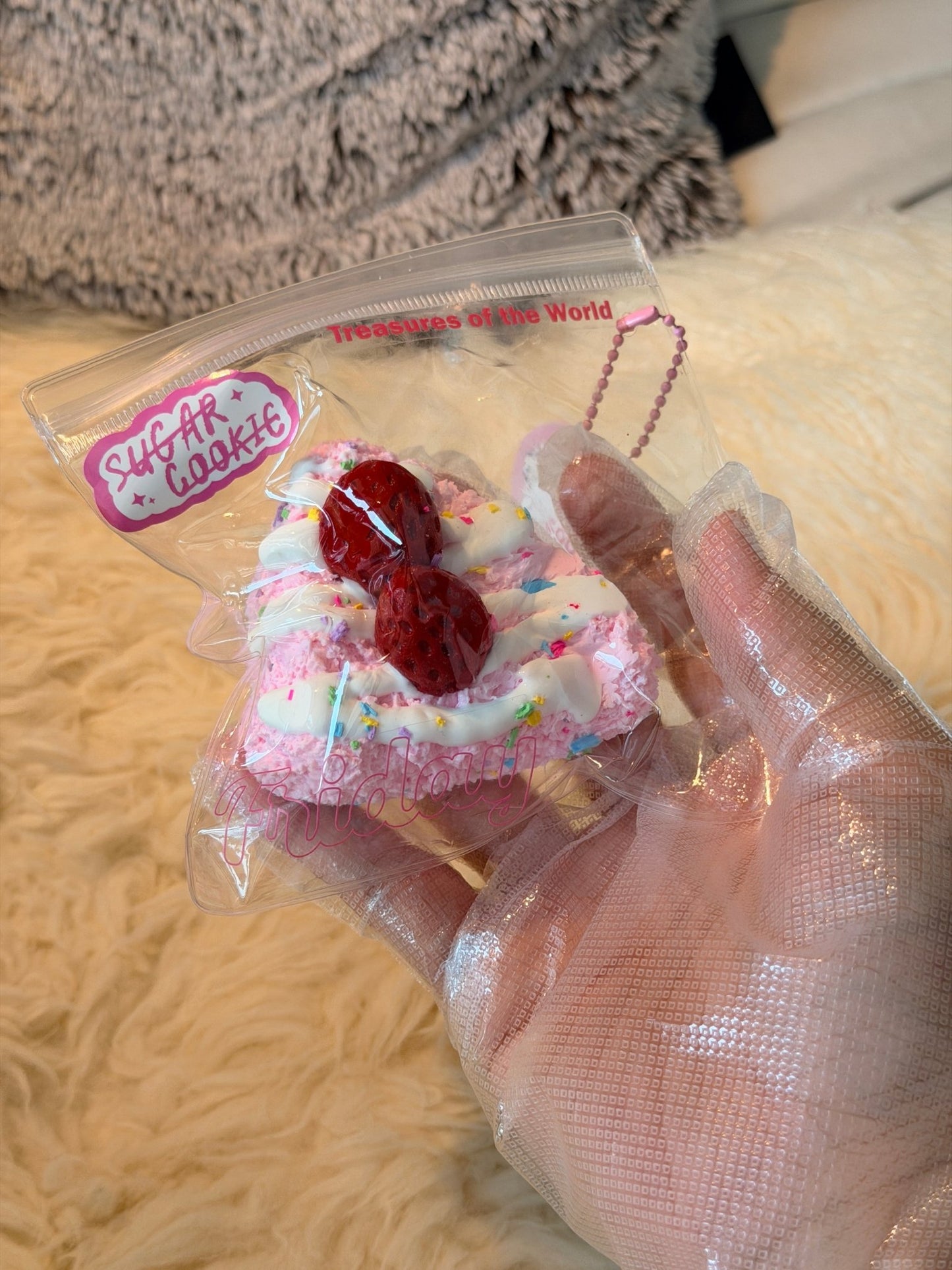 Strawberry Cake Squishy - Squishie Bites